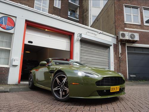 Aston Martin V8 Vantage
